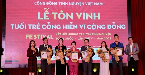 Chính thức phát động Lễ Tôn Vinh “Tuổi trẻ cống hiến vì cộng đồng” năm 2023